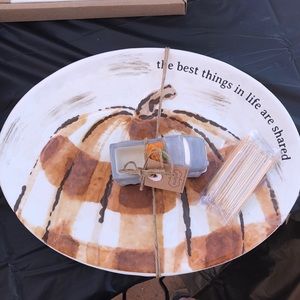 Thanksgiving platter and toothpick holder